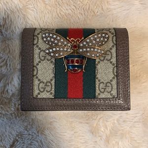 Gucci monogram brown small wallet with Large Bee Embellishment
